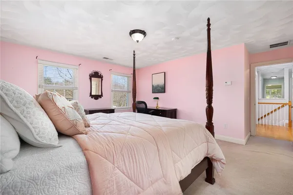 $1,199,000 | 294 Sylvan Court, North Kingstown, RI 02874