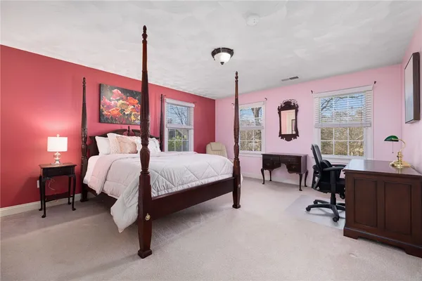 $1,199,000 | 294 Sylvan Court, North Kingstown, RI 02874