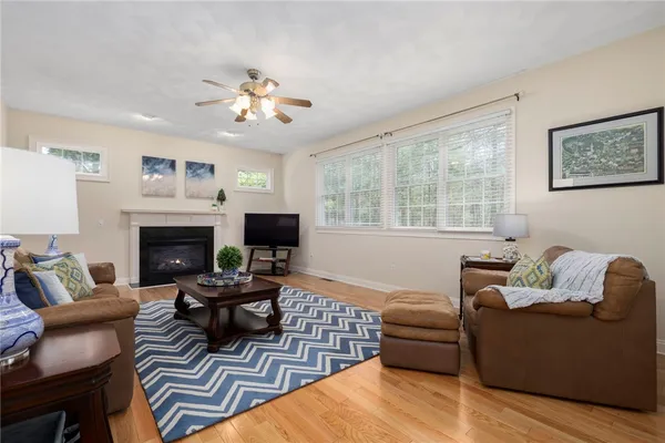 $1,199,000 | 294 Sylvan Court, North Kingstown, RI 02874