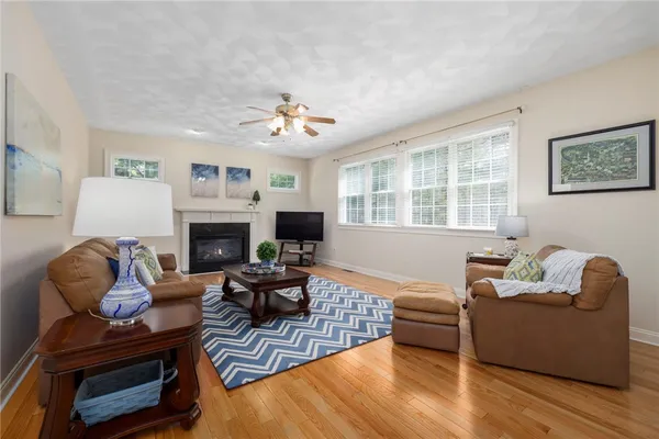 $1,199,000 | 294 Sylvan Court, North Kingstown, RI 02874