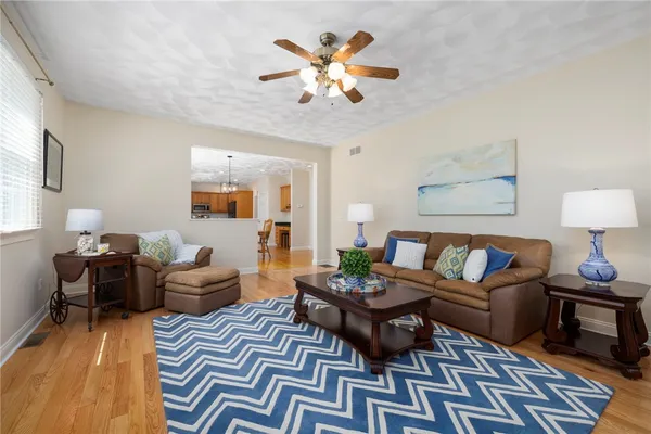 $1,199,000 | 294 Sylvan Court, North Kingstown, RI 02874