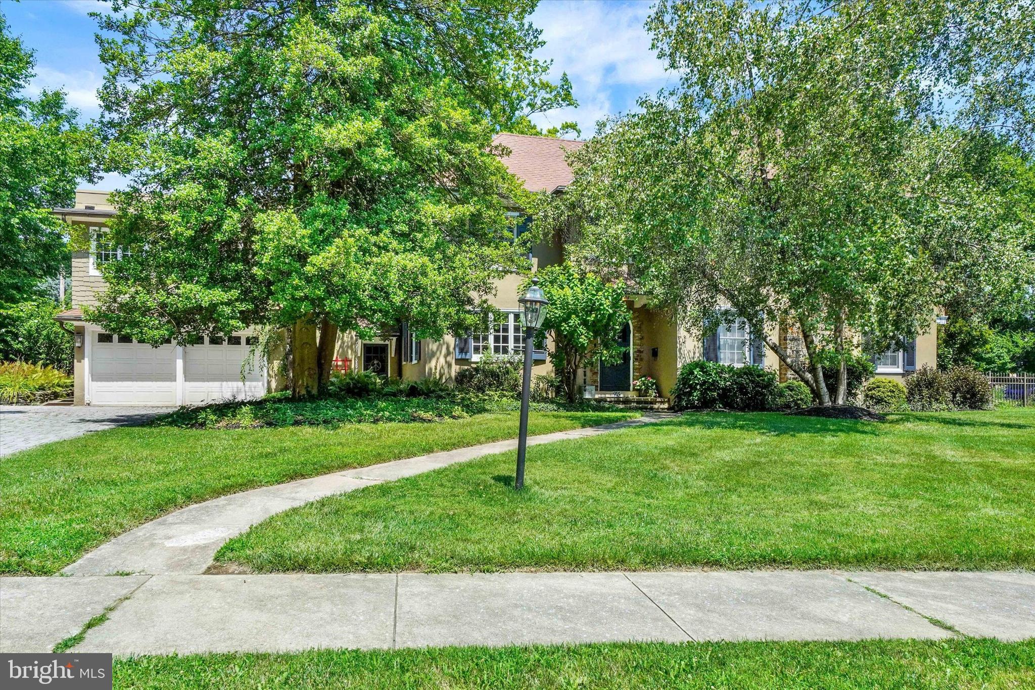915 Arlington Road York, PA 17403 - Photo 4 of 71