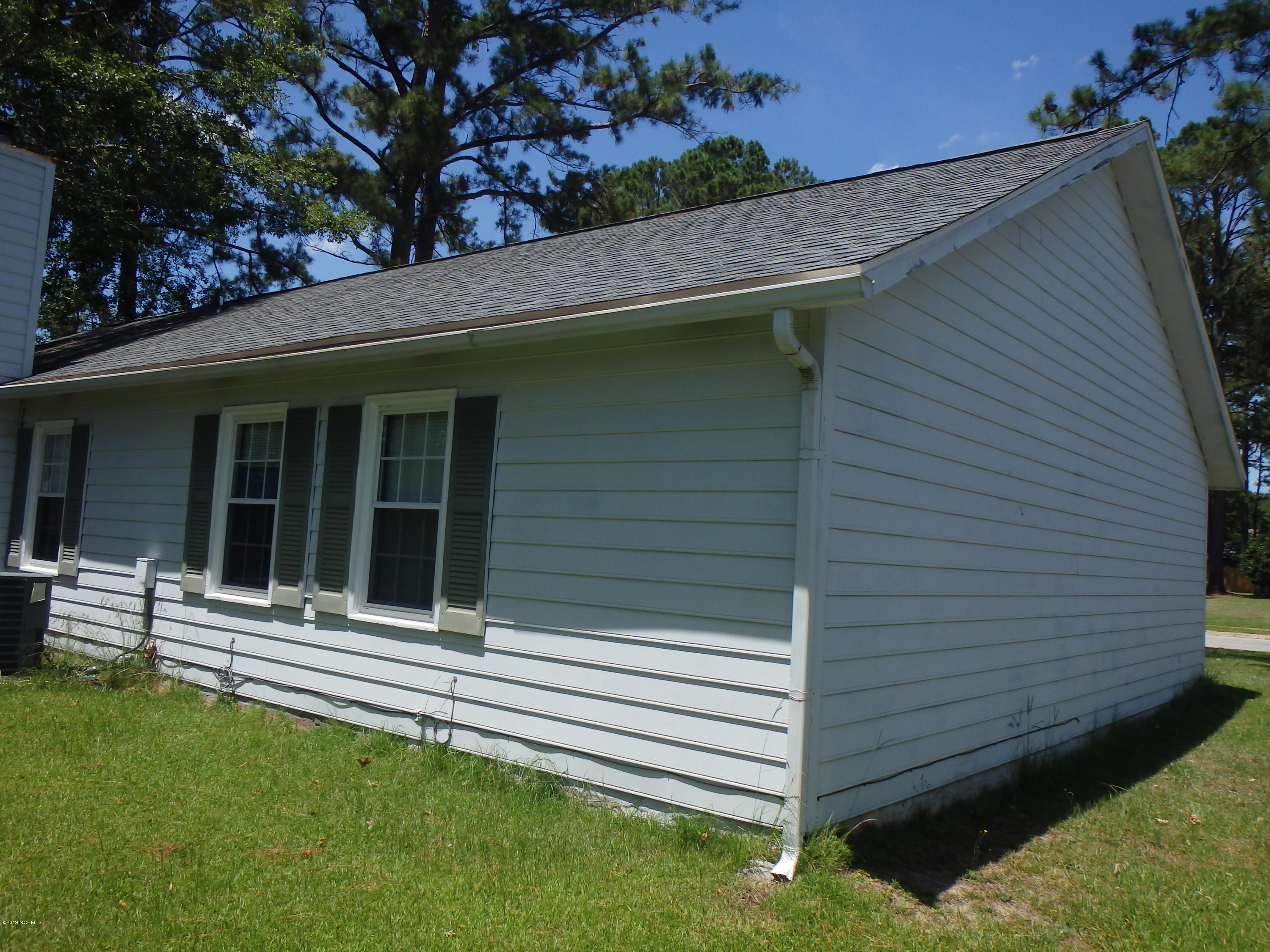 206 Balsam Road Jacksonville, NC 28546 - Photo 3 of 3 P6252087
