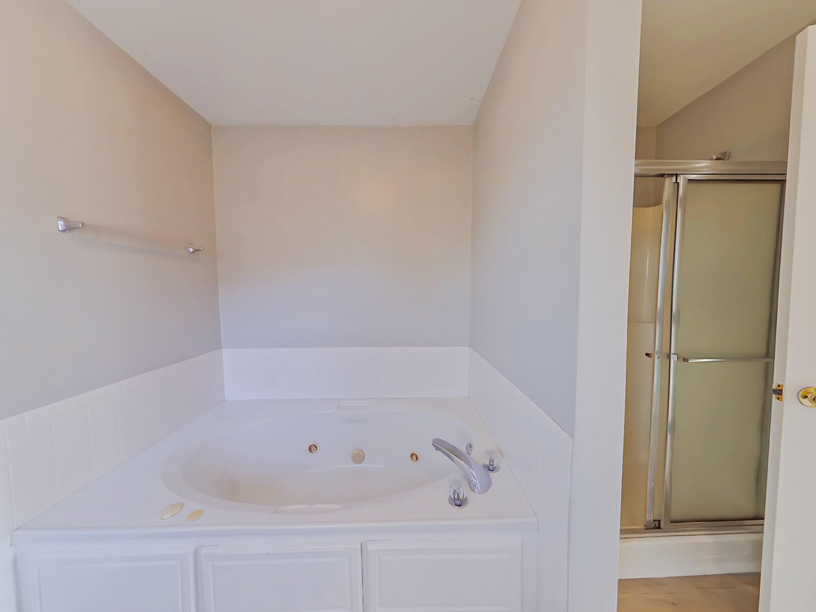 304 Summerfield Circle Grovetown, GA 30813 - Photo 14 of 24 6-Primary Bathroom (64)