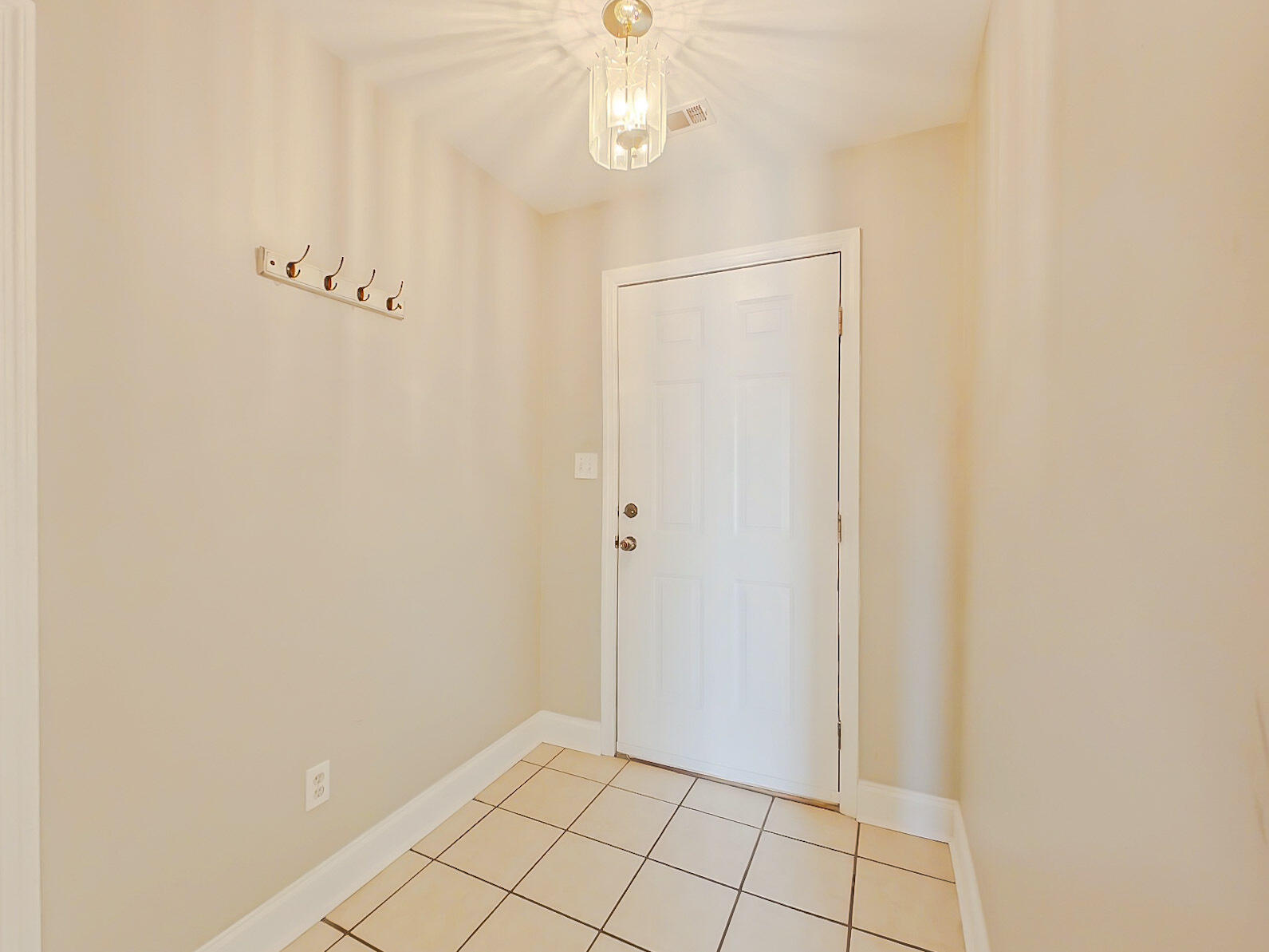 304 Summerfield Circle Grovetown, GA 30813 - Photo 2 of 24 22-Entry (5)