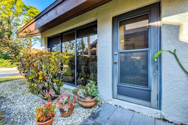 $329,500 | 3129 Windrush Bourne, Unit 56, Sarasota, FL 34235