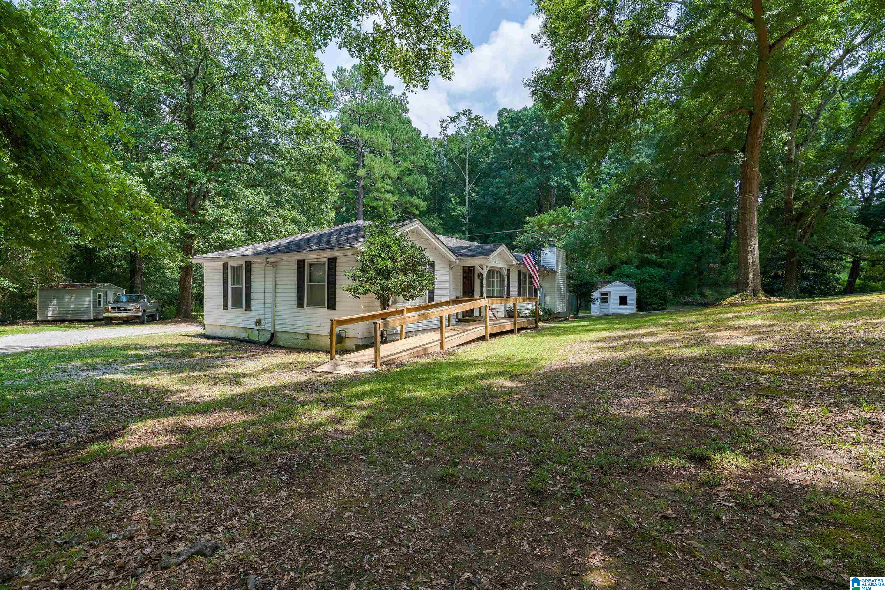 6031 Tyler Loop Road Pinson, AL 35126 - Photo 2 of 25