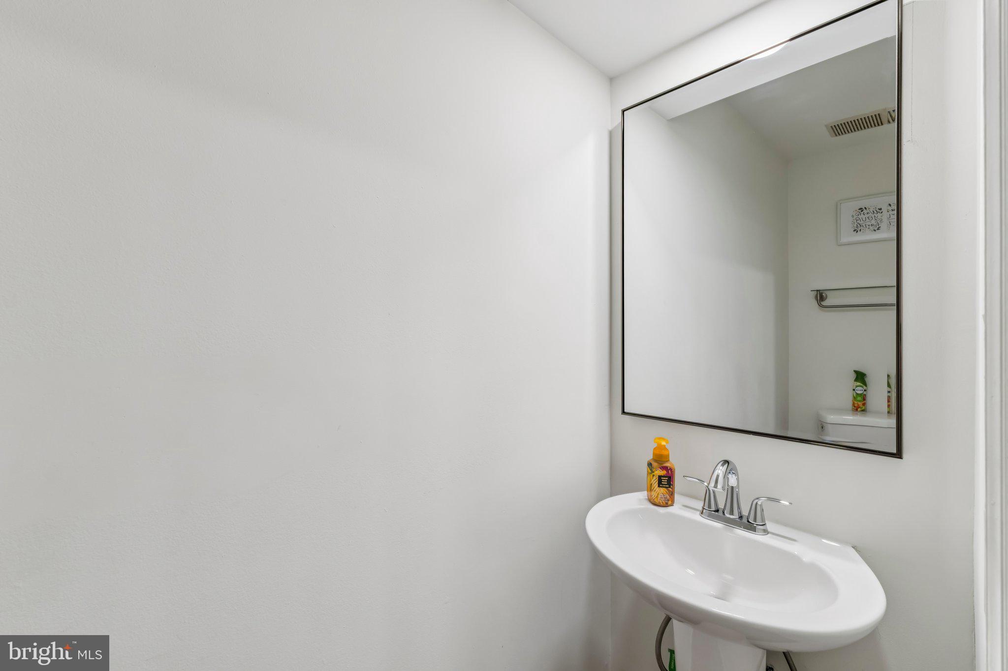 4247 Vals Way Dumfries, VA 22025 - Photo 12 of 41