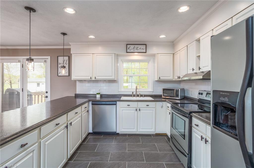 1187 Farmington Road Mocksville, NC 27028 - Photo 12 of 25 Gallery Image 12