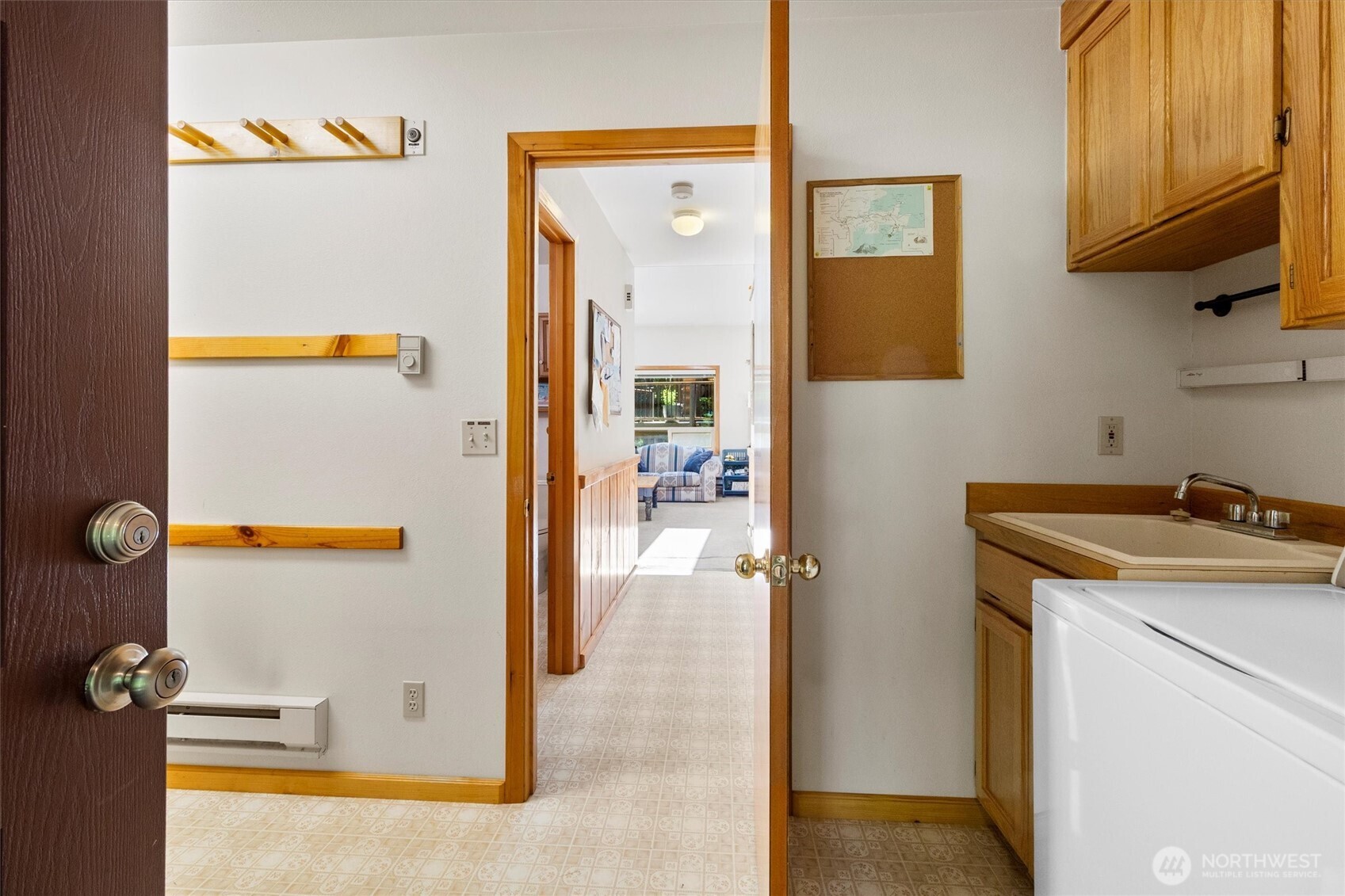 7101 Rainier Way Glacier, WA 98244 - Photo 17 of 40