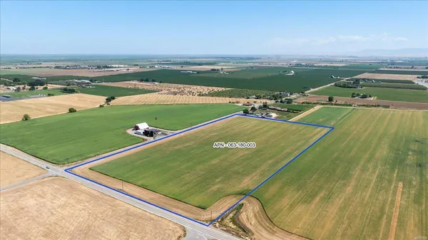 an aerial view of a football ground