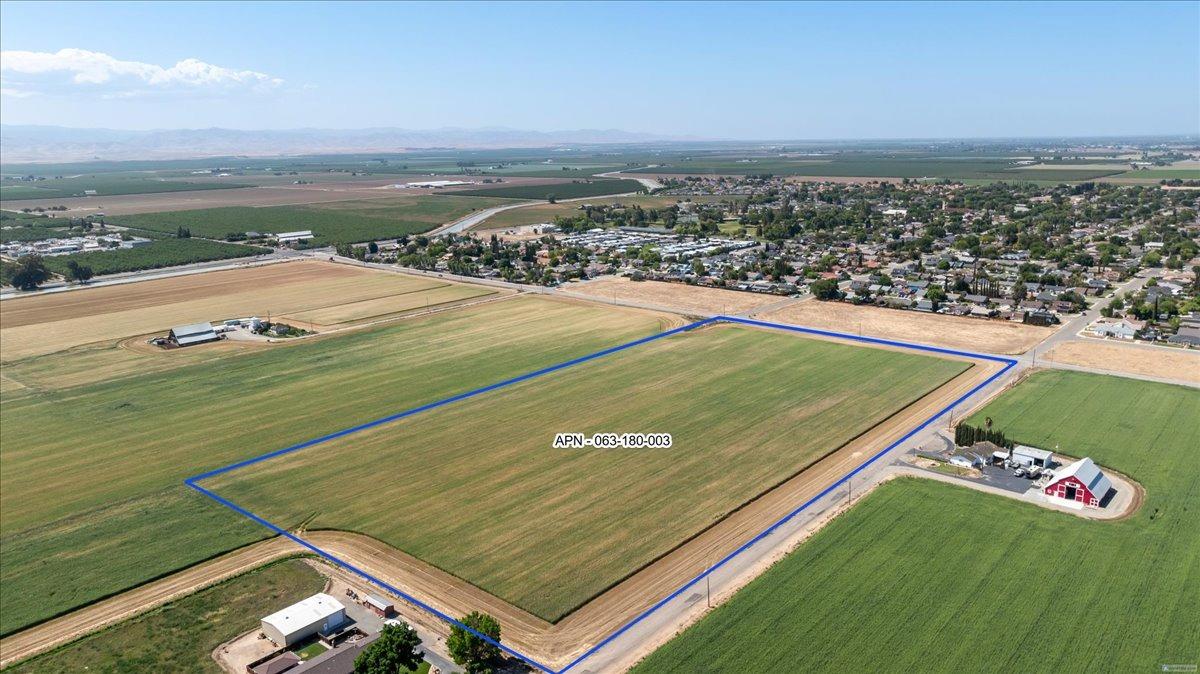 0 South Mills Road Gustine, CA 95322 - Photo 6 of 24 a view of a tennis court