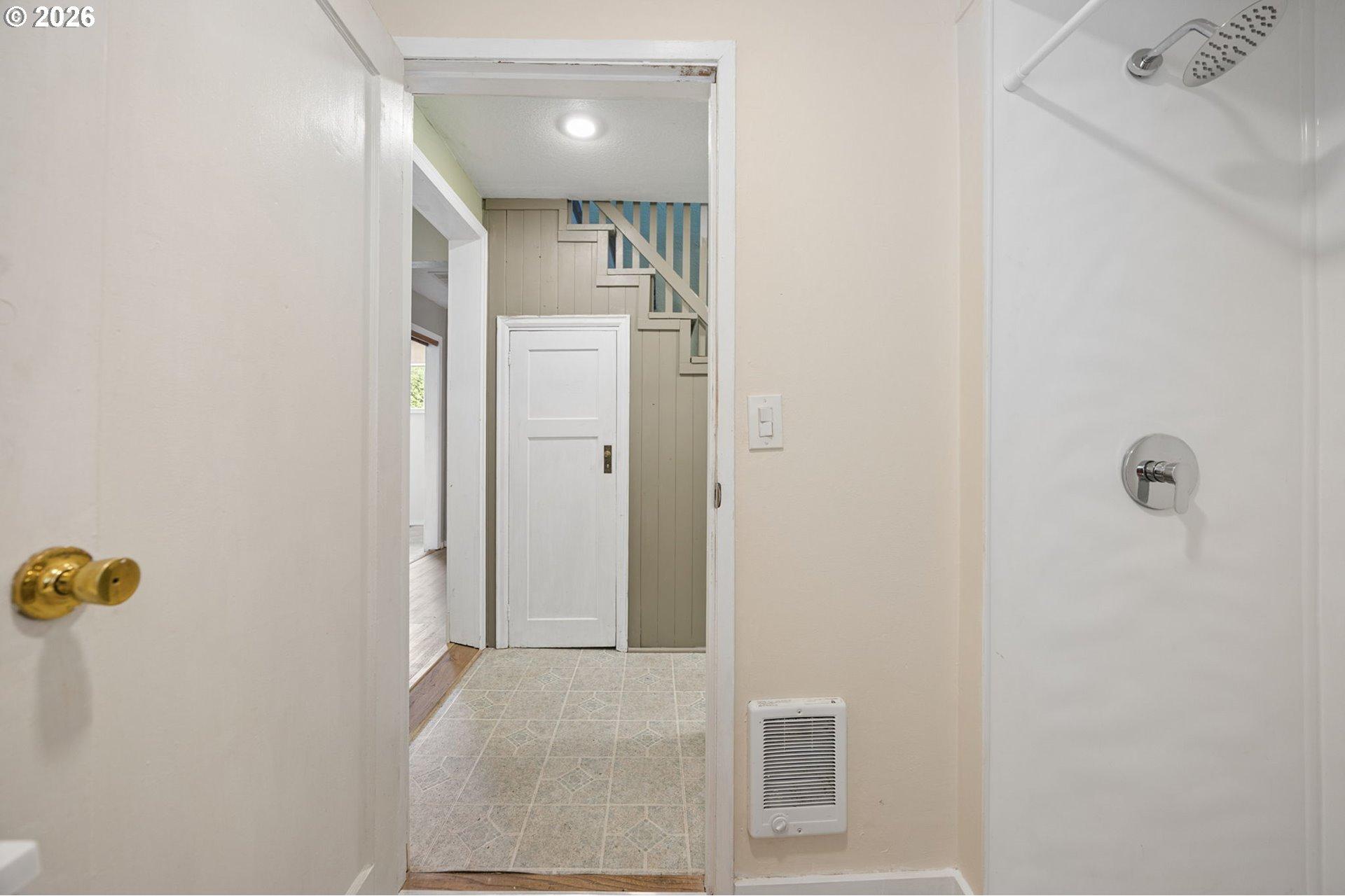 5127 Southeast Welch Road Gresham, OR 97080 - Photo 24 of 46 Bathroom