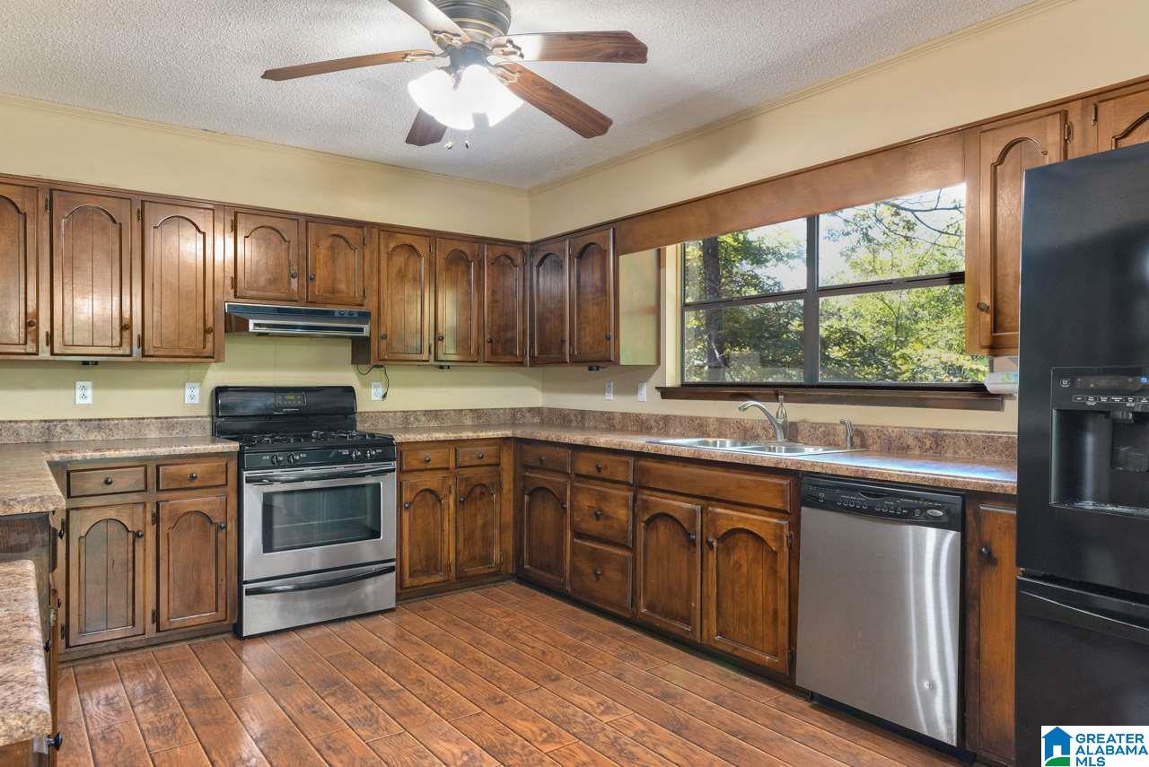 1850 Hamilton Road Pelham, AL 35124 - Photo 16 of 43