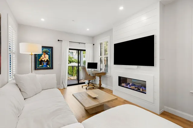 $1,549,000 | 722 East 5th Street, Boston, MA 02127