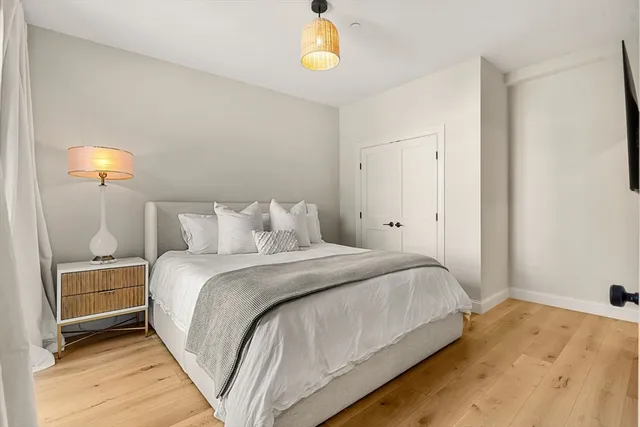 $1,549,000 | 722 East 5th Street, Boston, MA 02127