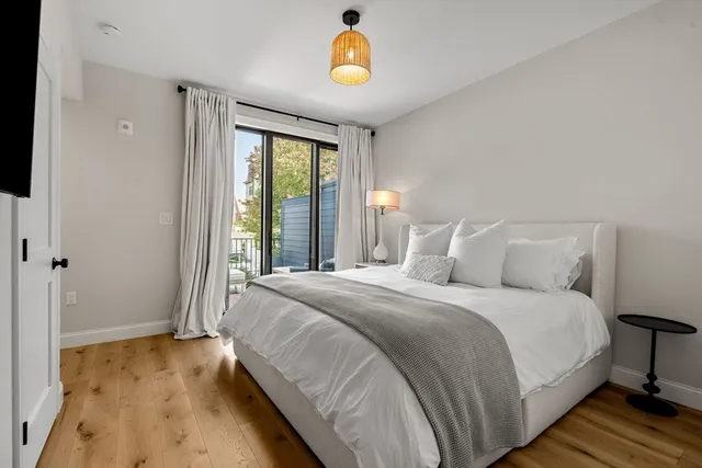 $1,549,000 | 722 East 5th Street, Boston, MA 02127