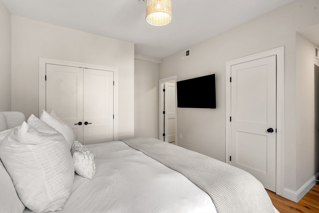 722 East 5th Street Boston, MA 02127 - Photo 26 of 42