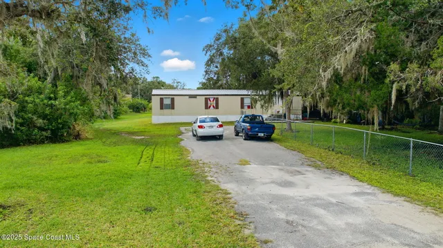 $500,000 | 2821-2825 Lionel Road, Mims, FL 32754