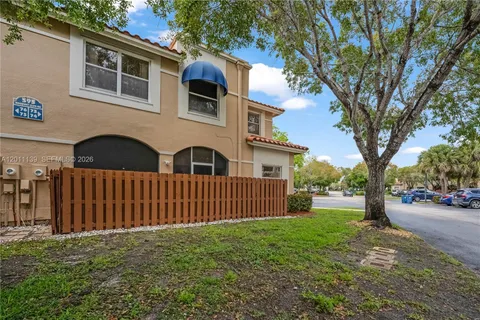 $445,000 | 595 Racquet Club Road, Unit 7419, Weston, FL 33326
