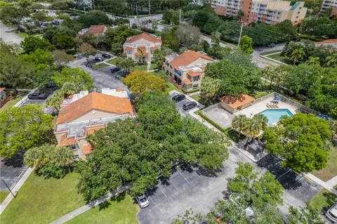 $445,000 | 595 Racquet Club Road, Unit 7419, Weston, FL 33326