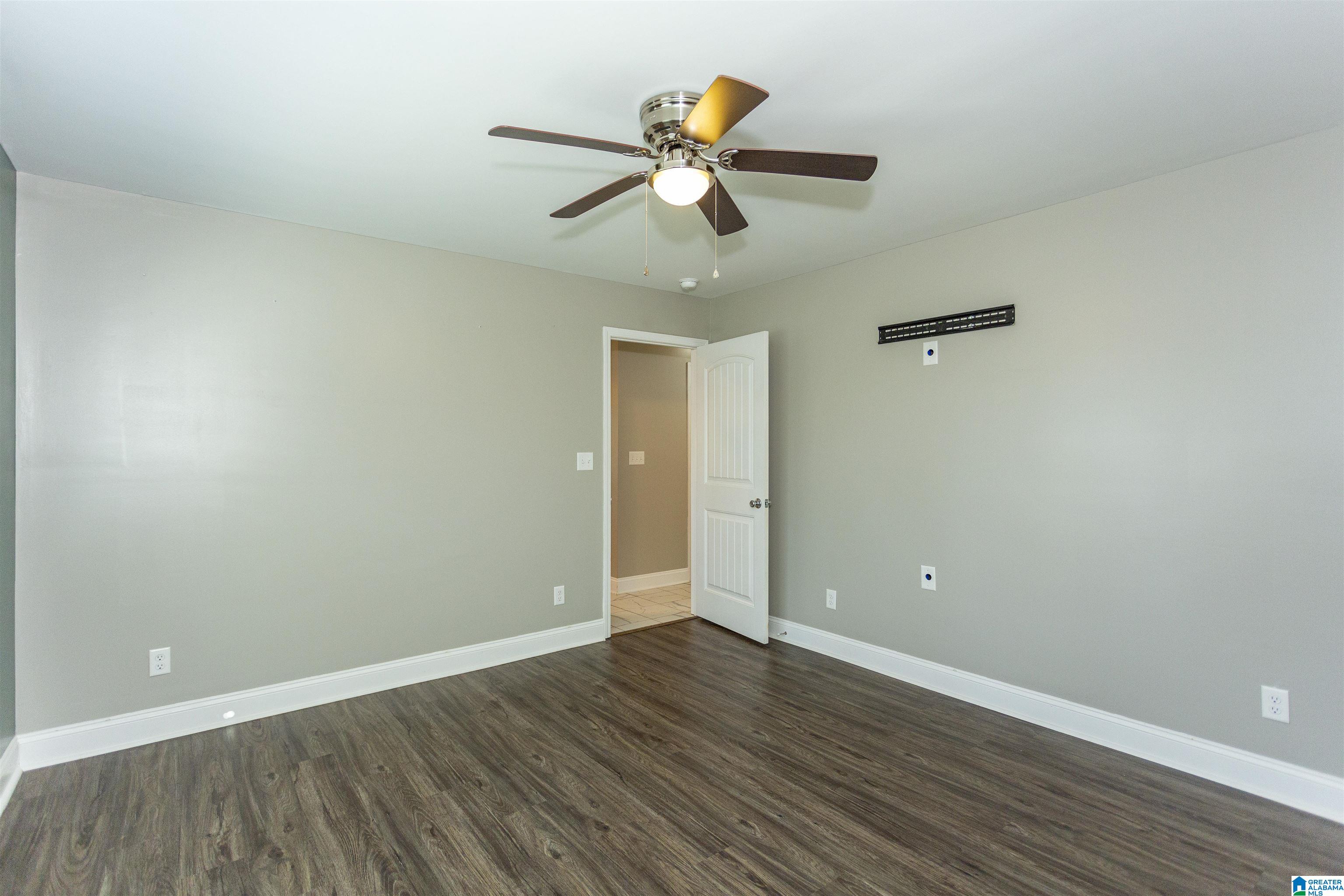 337 Central Avenue Oneonta, AL 35121 - Photo 17 of 46