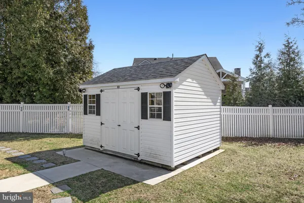 $925,000 | 9 Cottonwood Drive, Lumberton, NJ 08048