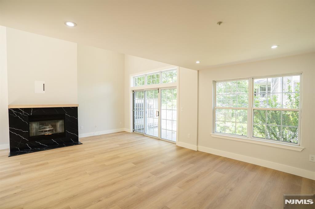 1499 Cornwall Road Mahwah, NJ 07430 - Photo 5 of 25