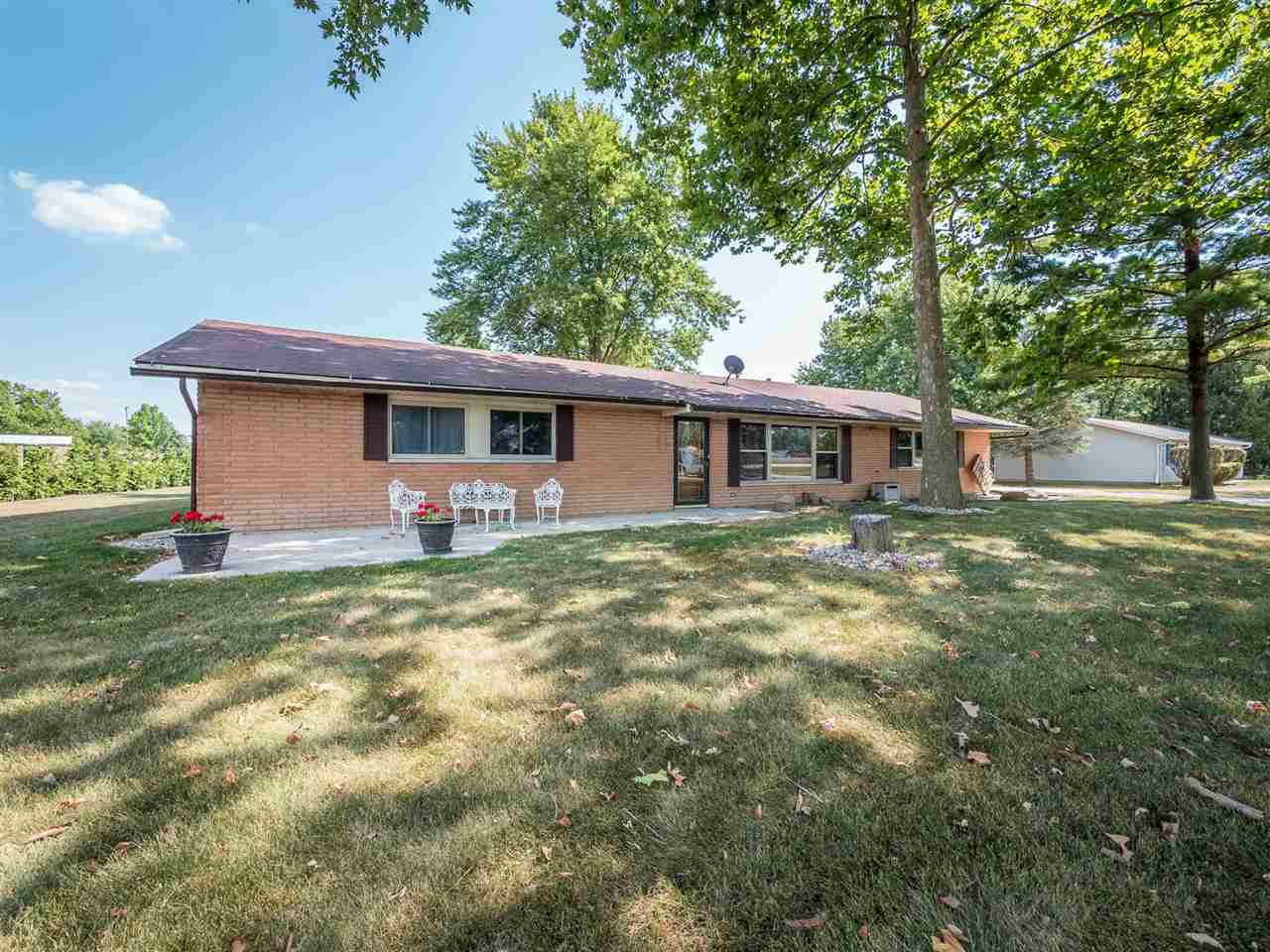 21908 State Rte 101 Woodburn, IN 46797 - Photo 1 of 36