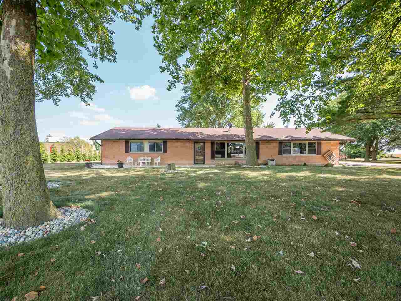 21908 State Rte 101 Woodburn, IN 46797 - Photo 2 of 36