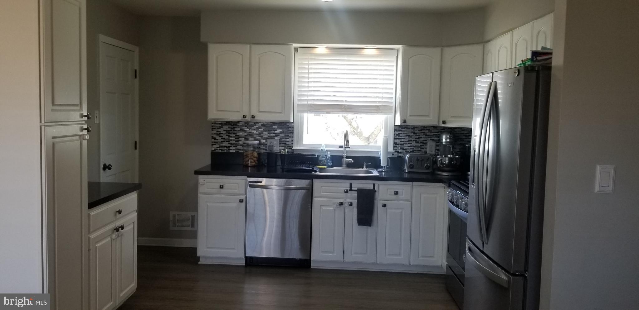 3 Gerard Road Hamilton, NJ 08620 - Photo 3 of 25