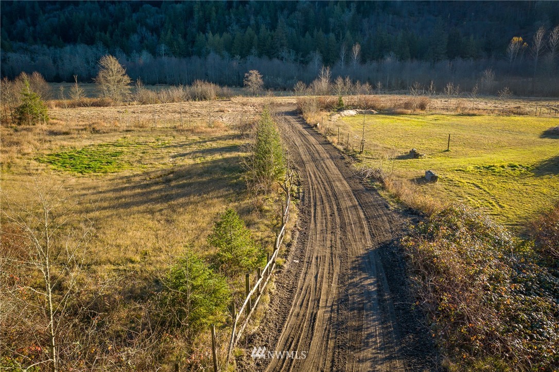 4439 Park Road Sedro-Woolley, WA 98284 - Photo 2 of 21 Gallery Image 2