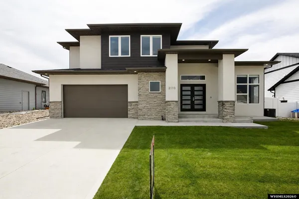 $625,000 | 2110 South Nebraska Avenue, Casper, WY 82609