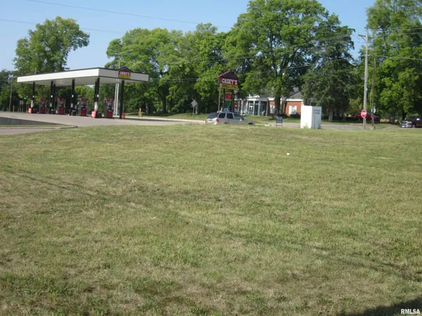 $31,500 | 100 North Adams Street, Manito, IL 61546