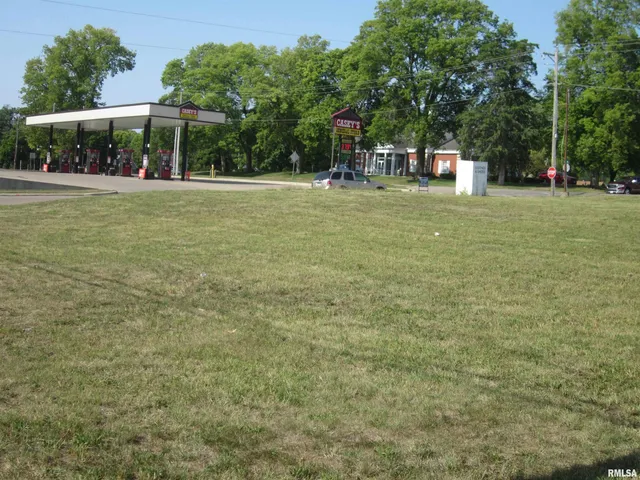 $31,500 | 100 North Adams Street, Manito, IL 61546