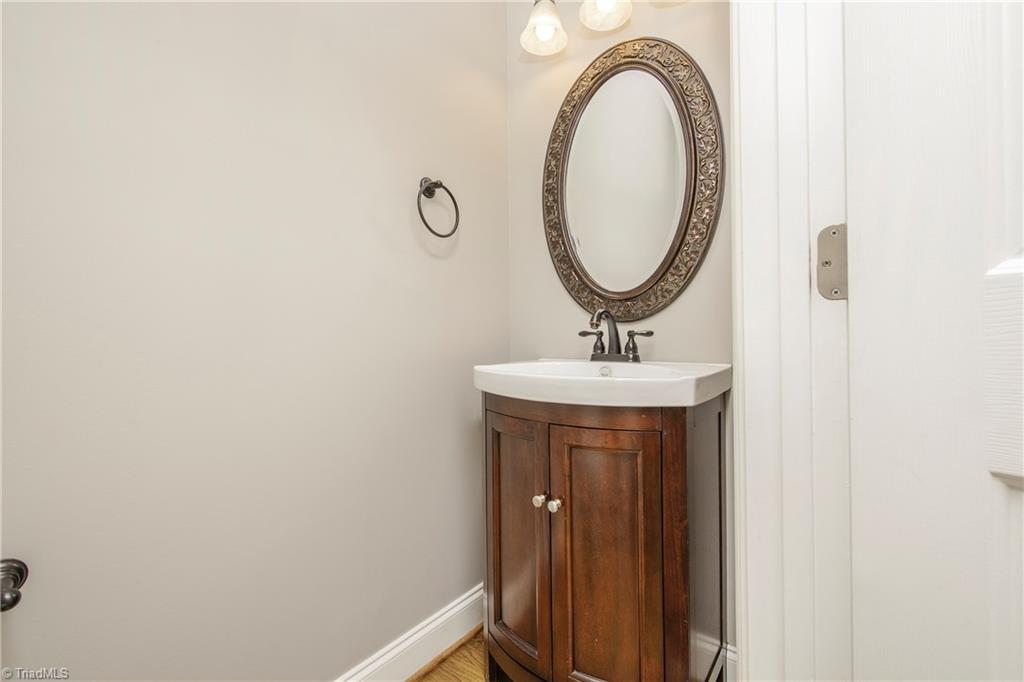 4725 Hearthstone Road Clemmons, NC 27012 - Photo 14 of 40 Gallery Image 14