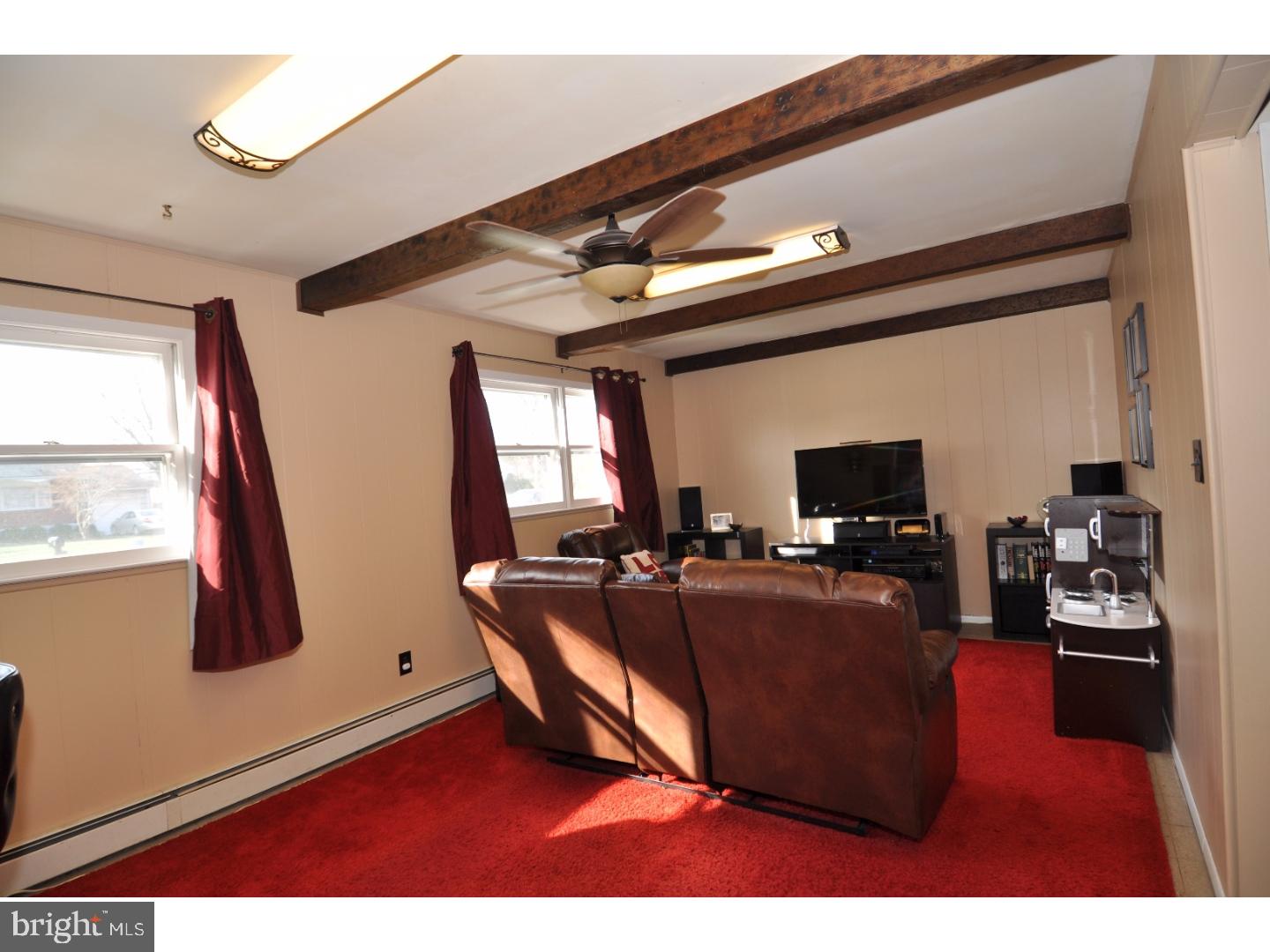39 Rockland Road Ewing, NJ 08638 - Photo 12 of 25 Family Room
