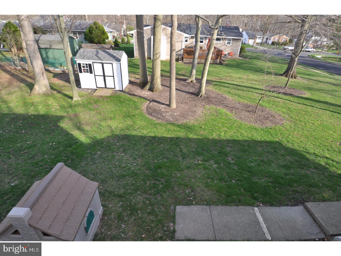 39 Rockland Road Ewing, NJ 08638 - Photo 23 of 25 Exterior Back