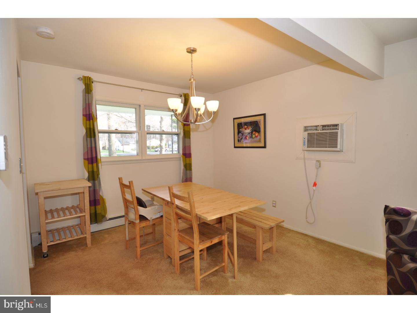 39 Rockland Road Ewing, NJ 08638 - Photo 8 of 25 Dining Room