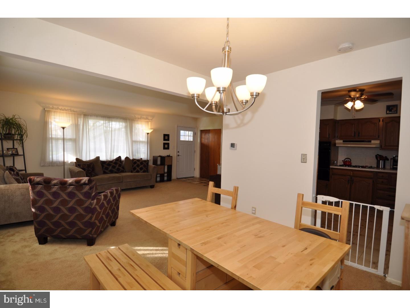 39 Rockland Road Ewing, NJ 08638 - Photo 9 of 25 Dining Room