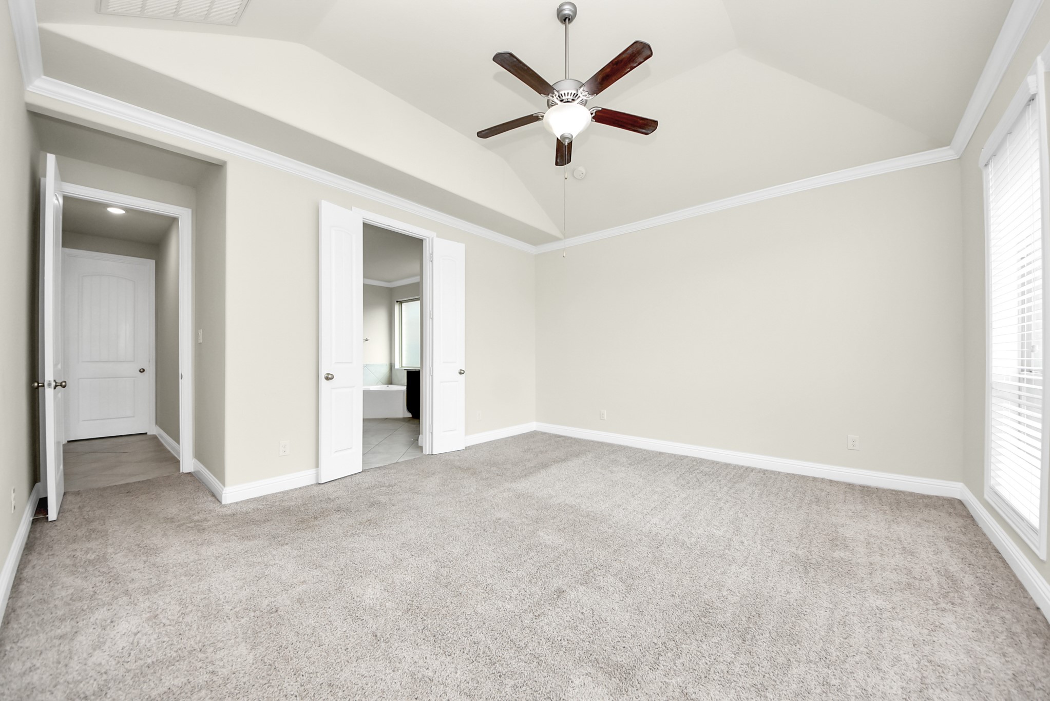 4836 Peppermill Ridge Lane Rosharon, TX 77583 - Photo 15 of 45 Primary Bedroom