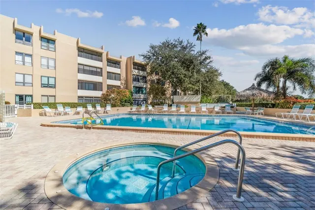 $264,900 | 2615 Cove Cay Drive, Unit 409, Clearwater, FL 33760