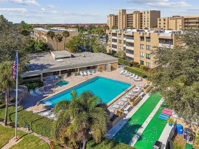 $264,900 | 2615 Cove Cay Drive, Unit 409, Clearwater, FL 33760