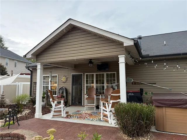 $385,000 | 3827 Wood Avenue, Archdale, NC 27263