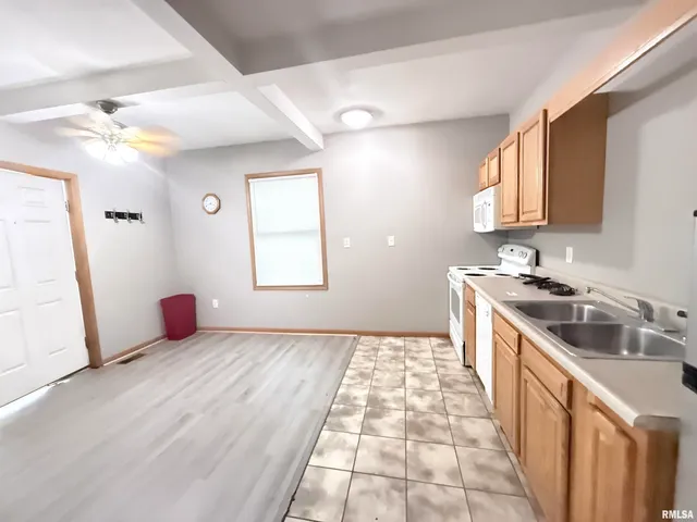 $87,900 | 615 South Logan Avenue, Carbondale, IL 62901