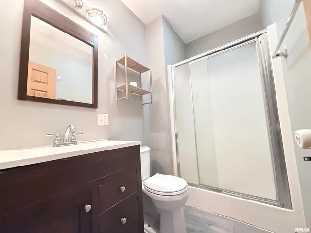 $87,900 | 615 South Logan Avenue, Carbondale, IL 62901