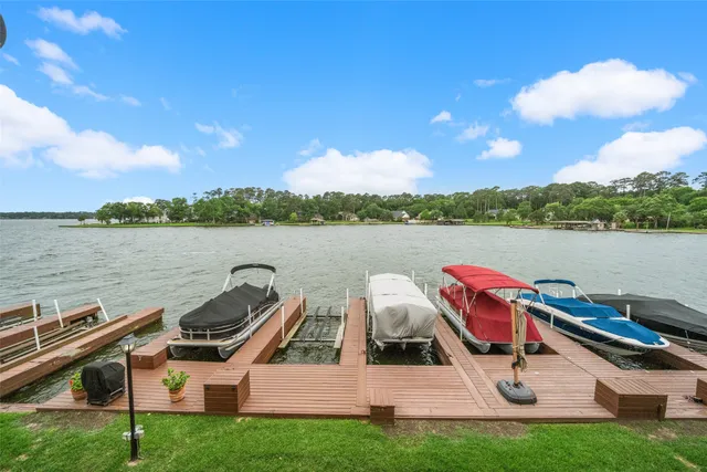 a view of a terrace with sitting area
