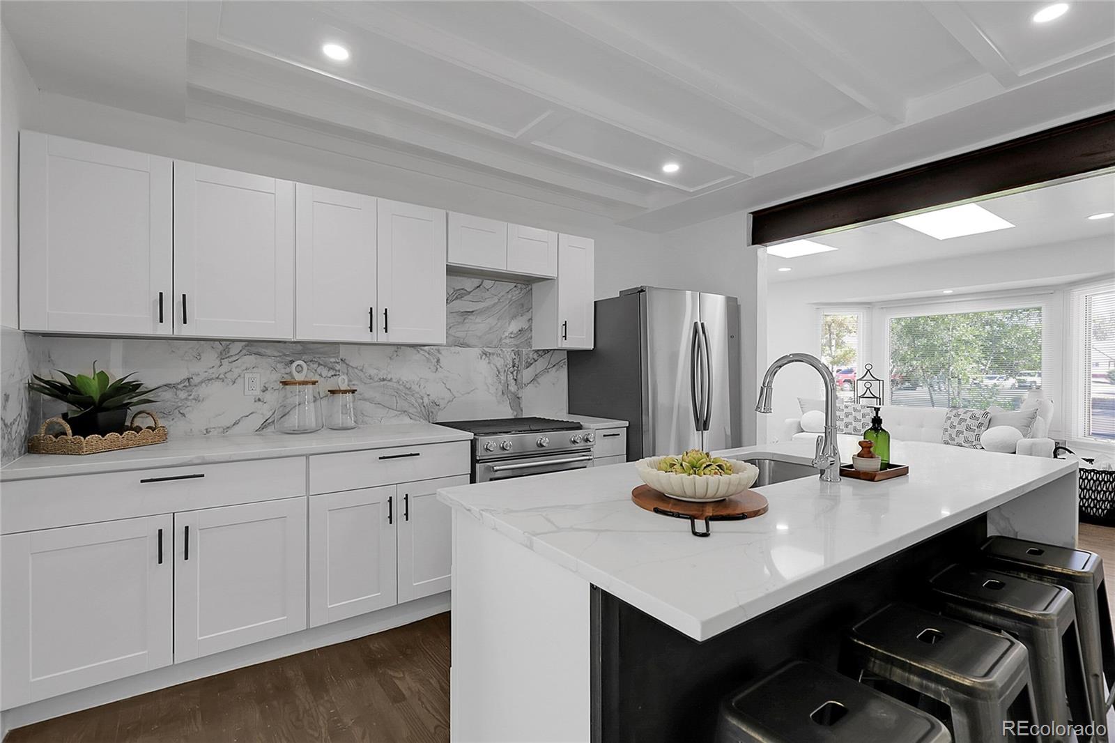 2505 South Hooker Street Denver, CO 80219 - Photo 6 of 39