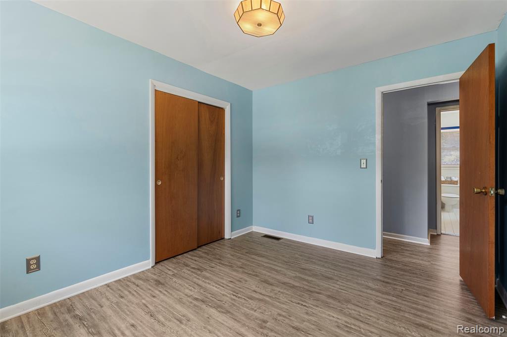 12075 Doane Road South Lyon, MI 48178 - Photo 18 of 67 Gallery Image 18