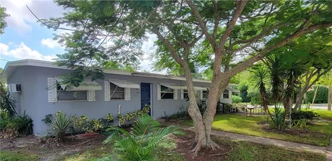 $385,000 | 1806 22nd Avenue, Vero Beach, FL 32960